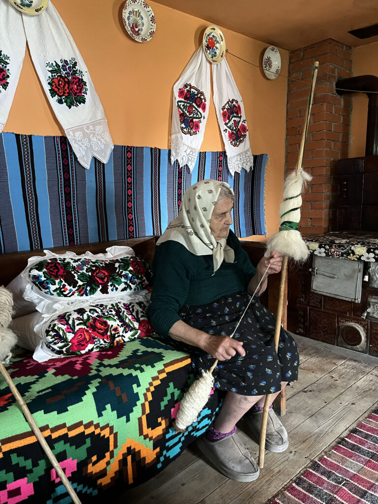 Woven_Emotions_Part2_Romania1