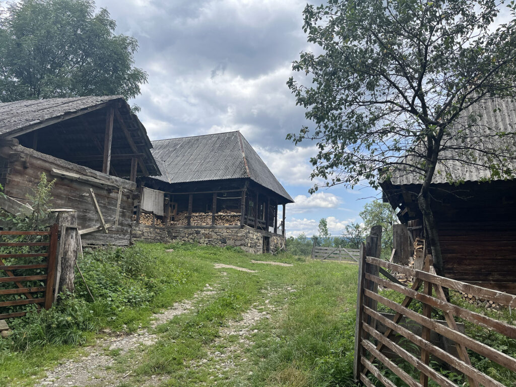 Woven_Emotions_Part2_Romania3